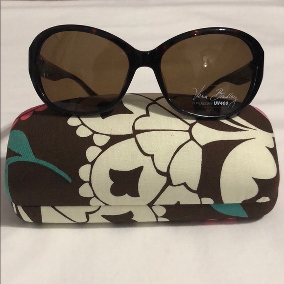 Vera Bradley Accessories - NWOT Vera Bradley Sunglasses